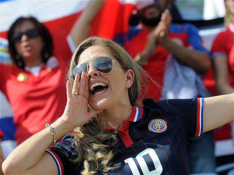 Bellezas de la Copa America 2016. Mujeres-copa-18