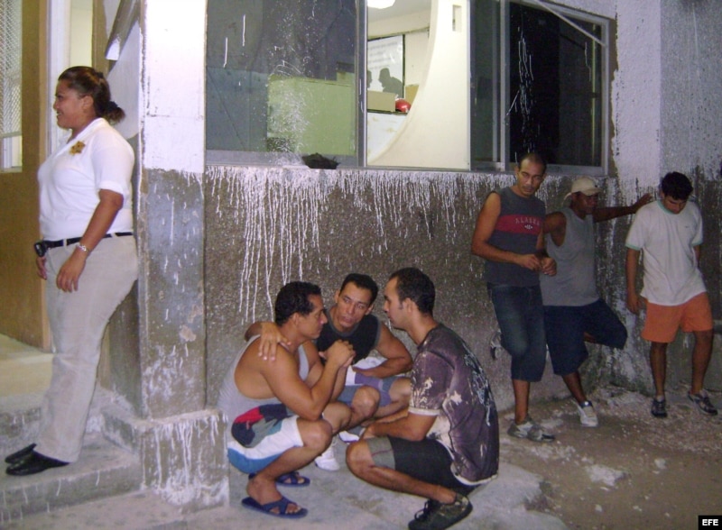 Ocho inmigrantes cubanos se fugan de centro de detención migratoria A93AFF6A-7225-4B16-B6BA-B3D3602674BD_mw800_s