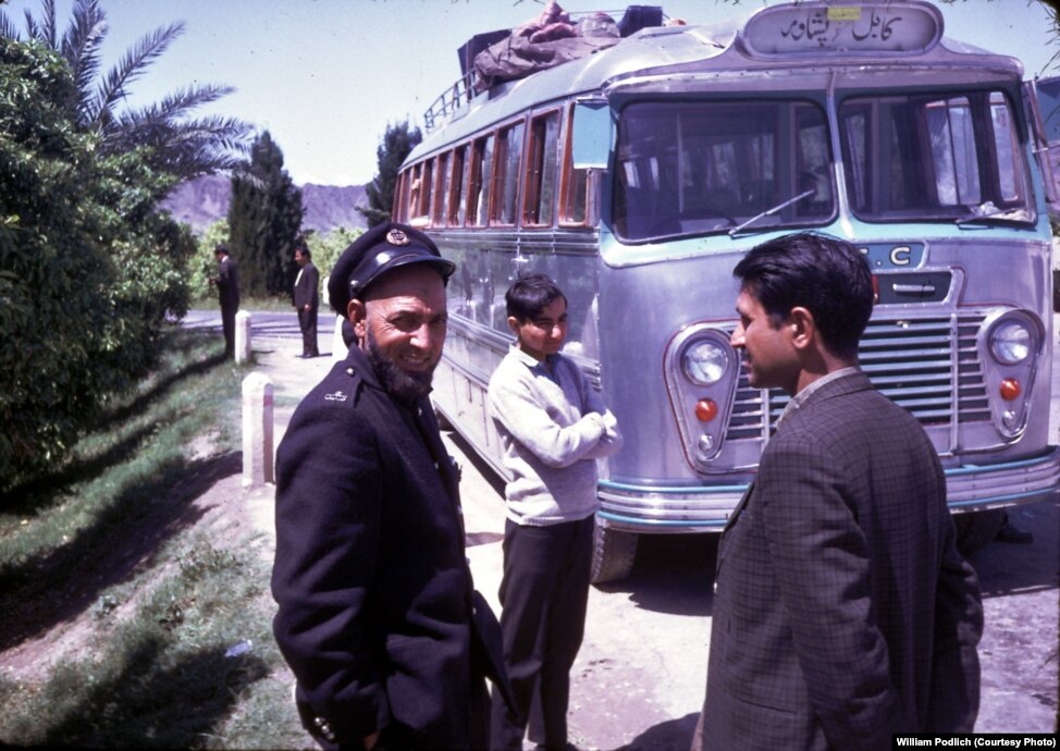 Afghanistan As It Once Was- Avganistani prej vitit 1981-92 dhe sot FE5C6E7E-F4A7-4E22-990A-74E0D7994287_w974_n_s