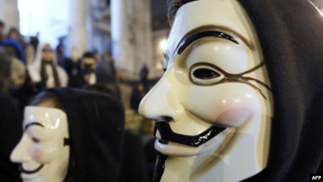 Anonymous declara la guerra a WikiLeaks  C572DC03-8D97-4770-8A51-31BD815D7804_w640_r1_s