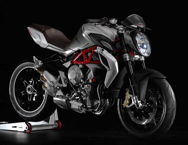 Nouveauté 2013 Mv-agusta-brutale-800-gear-patrol