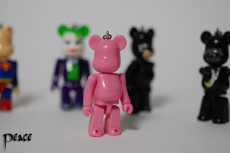 Peacemaker's gallery Bearbrick4