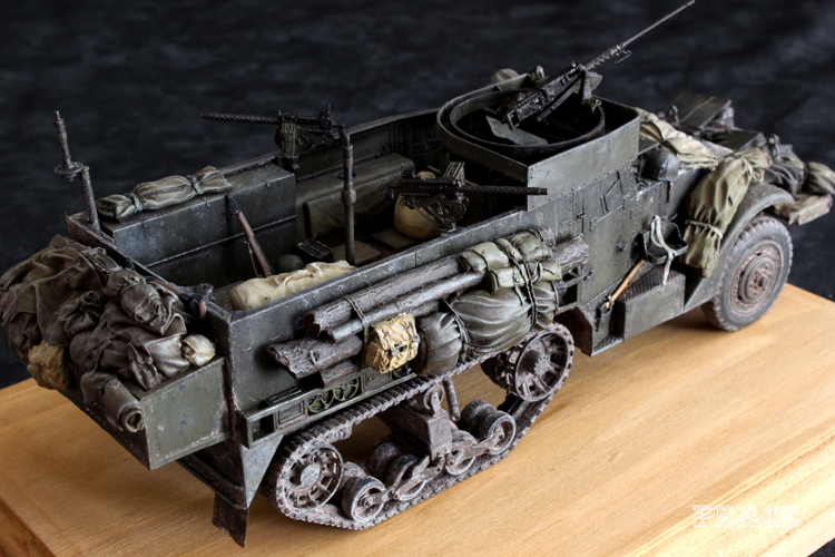 Dragon 1/35. M3A1 Half Track. Diorama Crew in trouble. M3a1118