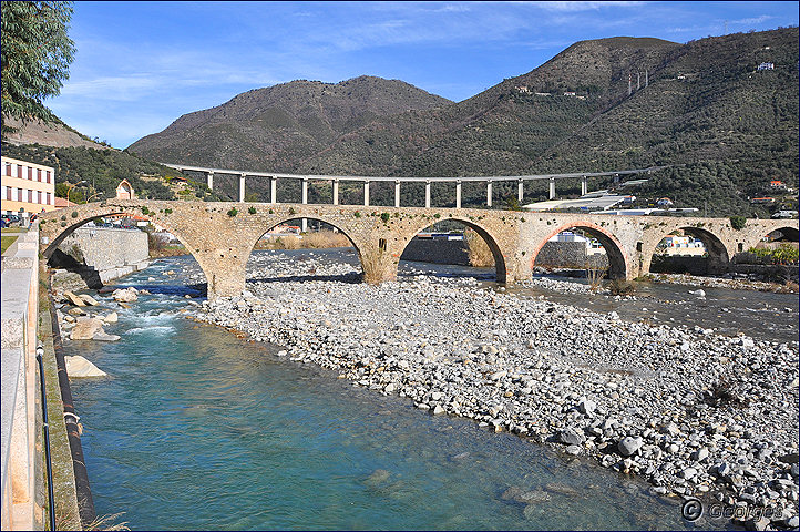 Taggia et son célèbre pont romain Pont-romain-taggia21fev10_06