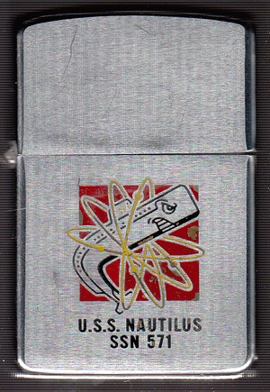 collection - Collection de zippo-rolf (partie...) - Page 17 USS_Nautilus_SSN_571_1958_1