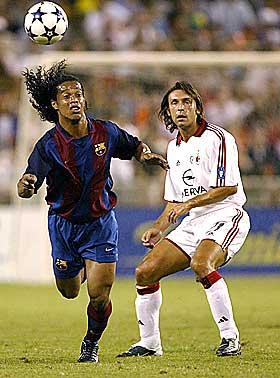 (( أكبر مكتبة لرونالدينهو )) Ronaldinho_sak