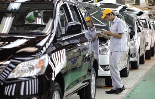 Toyota ngưng sản xuất công nghiệp ô tô Việt Nam sẽ về đâu Nganh-oto-viet-nam-chua-bat-kip-xu-huong
