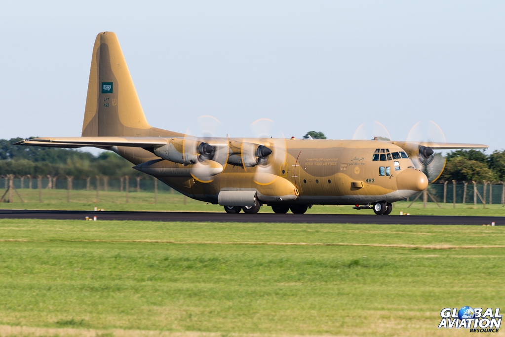 وصول الطائرات السعودية لقاعدة Coningsby للمشاركة في مناورات Green Flag 2013 Gar-saudi-arrivals-1