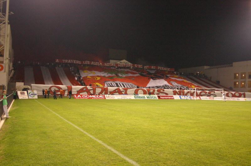 Meilleur tifo saison 2006/2007 LIGUE 2 et AUTRES DIVISIONS 0607nimespau6