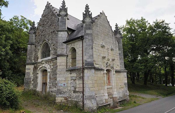 [WTF]  Une Chapelle « Gremlins » du XVe siècle près de Nantes Chapelle-de-bethleem-gremlins01