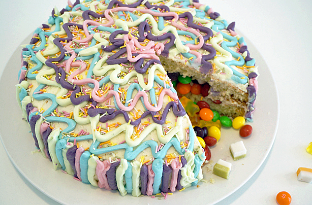 صور جميلة لكعك بيناتا Piñata cake Pinata-cake2