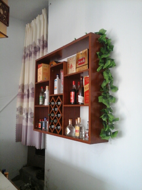 Tủ rượu treo tường, Tủ rượu phòng khách Tu-ruou-treo-tuong-tich-kiem-khong-gian-ghs-508-2