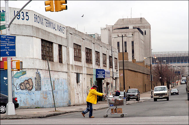 Aventures dans les rues du quartier chaud Bronx.large