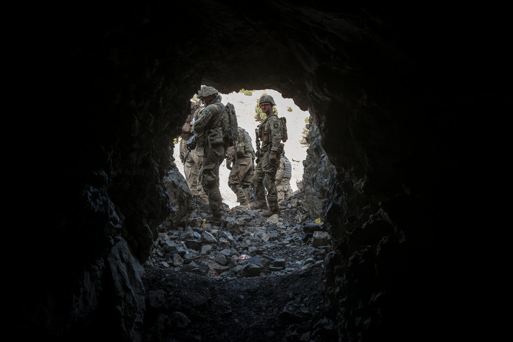 soldats américains - Page 2 20130526-BRIGADE-slide-BL9I-jumbo