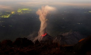 Los terremotos, el fusible que enciende volcanes, han aumentado en todo el mundo  S_v01_18401562-300x181