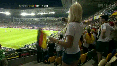 Chicks of Euro 2012 - Page 8 Untitled-15rn8ll