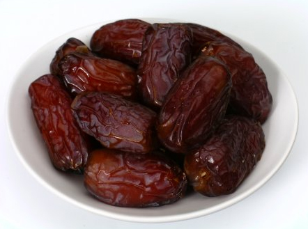 فوائد تناول التمر في الشتاء Dates