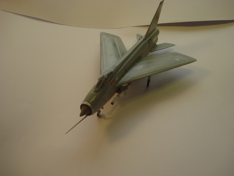 BAC Lightning F3 - Airfix 1/72 - gamla upplagan - klar! Lightning_f3_72nd_finished_1