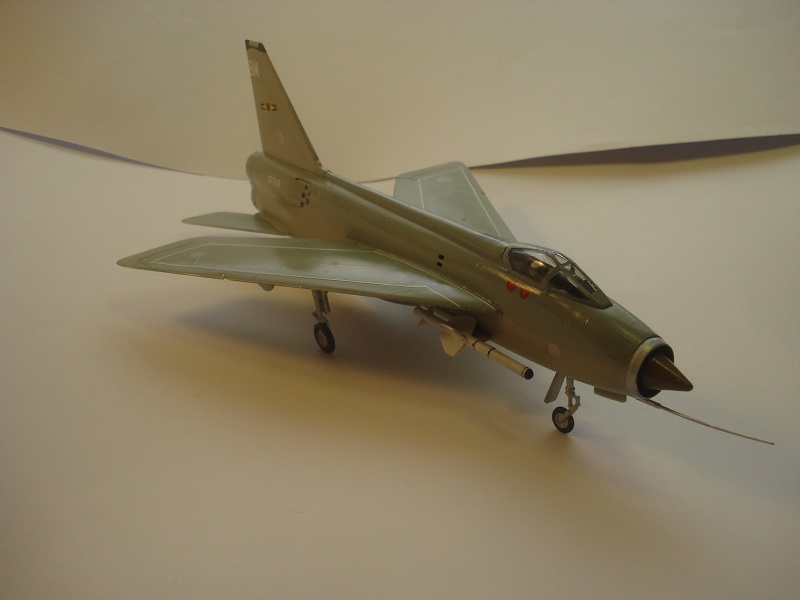 BAC Lightning F3 - Airfix 1/72 - gamla upplagan - klar! Lightning_f3_72nd_finished_2