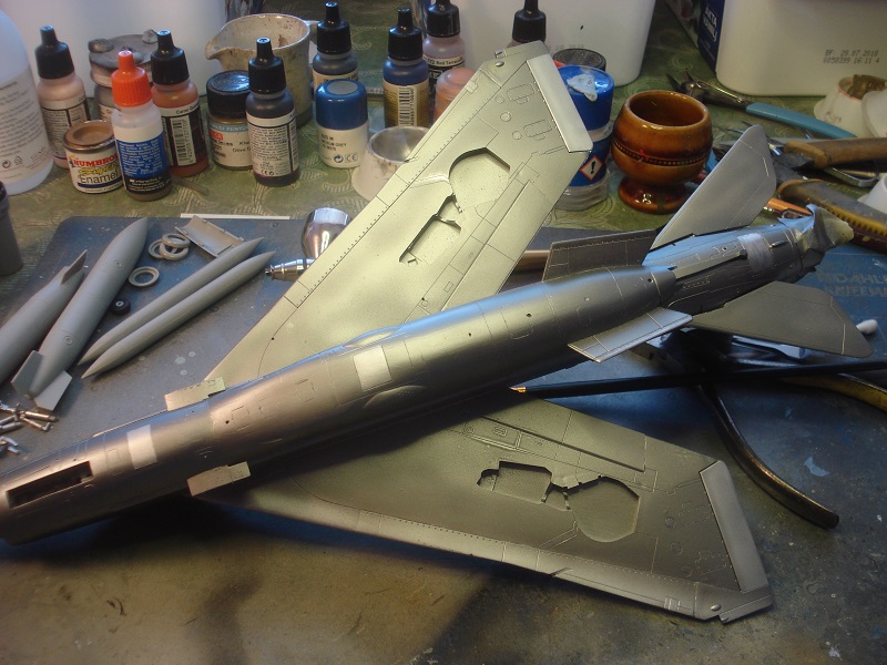 EE Lightning F-2A/F-6 - Airfix 1/48 - Sida 2 Ee_lightning_f2_f6_48th_paint_9