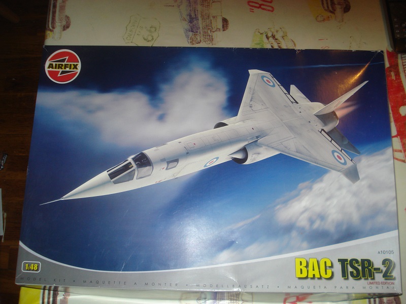 Titta vad brevbäraren kom med!!!! och annat som landat i hobbyrummet. - Sida 3 Tsr-2_48th_box