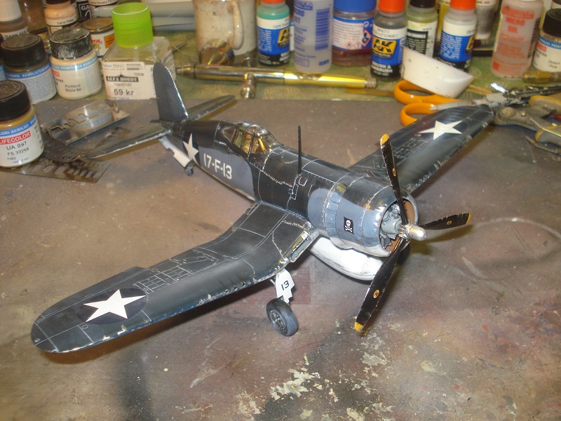 En Corsair till! Tamiyas F4U-1 Birdcage - Sida 4 F4_corsair_48th_build_10