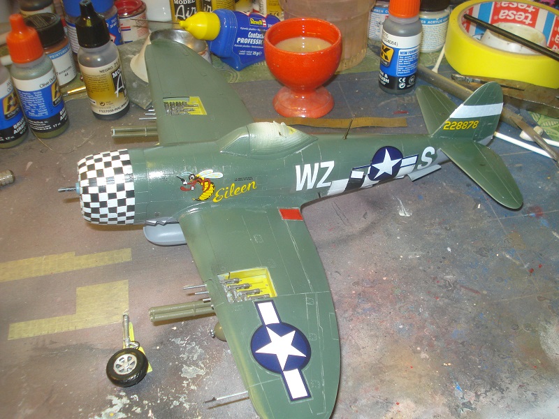 P-47D Thunderbolt - Academy 1/48 - Sida 4 P-47d_thunderbolt_48th_build_13