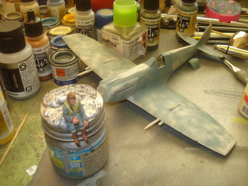 Airfix 1/48 - Spitfire Mk XII  Spitfire_mkxii_48th_paint_6