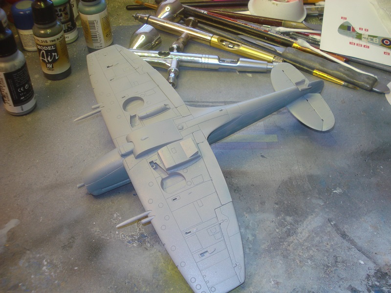 Airfix 1/48 - Spitfire Mk XII  Spitfire_mkxii_48th_paint_7