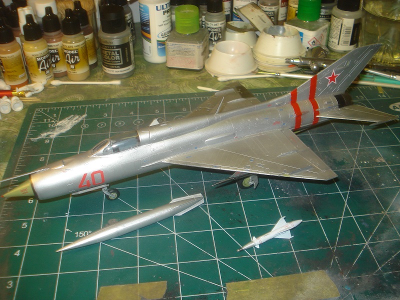 MiG-21PF - Eduard 1/48 - Sida 2 Mig-21pf_48th_build_17