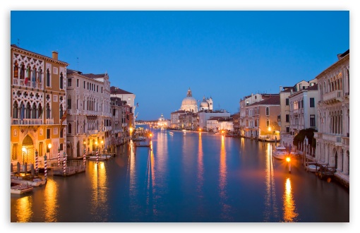 صور هائلة ورائعة أكثر ممن تتصور  (طبيعية ، أحياء  مدن )  Venice_at_night-t2