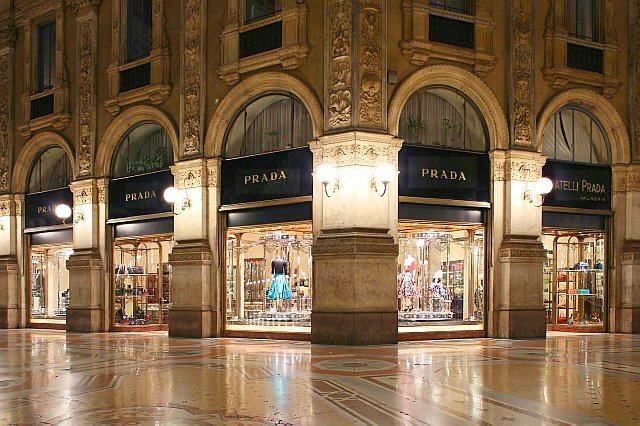 Магазин "Prada" 947662277503_0_bg-1