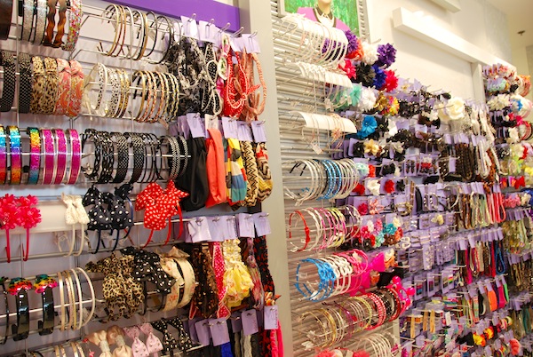 Descripción de Darkfield Mall (P1) Claires-now-in-the-philippines-14