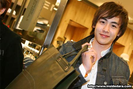 احلى صور لاحلى ولد في كوريا .......... JJ**nichkhun* *JJ Q2_2