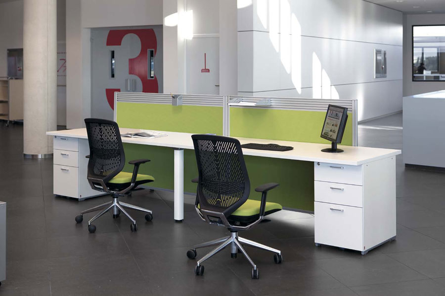 Hòa Phát - thương hiệu nội thất uy tín của bạn Cool-White-and-Green-office-Furniture(2)