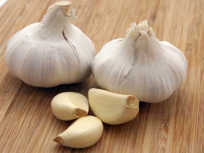 أقوى 8 أطعمة لتقوية المناعة و تحطيم الأمراض Garlic1