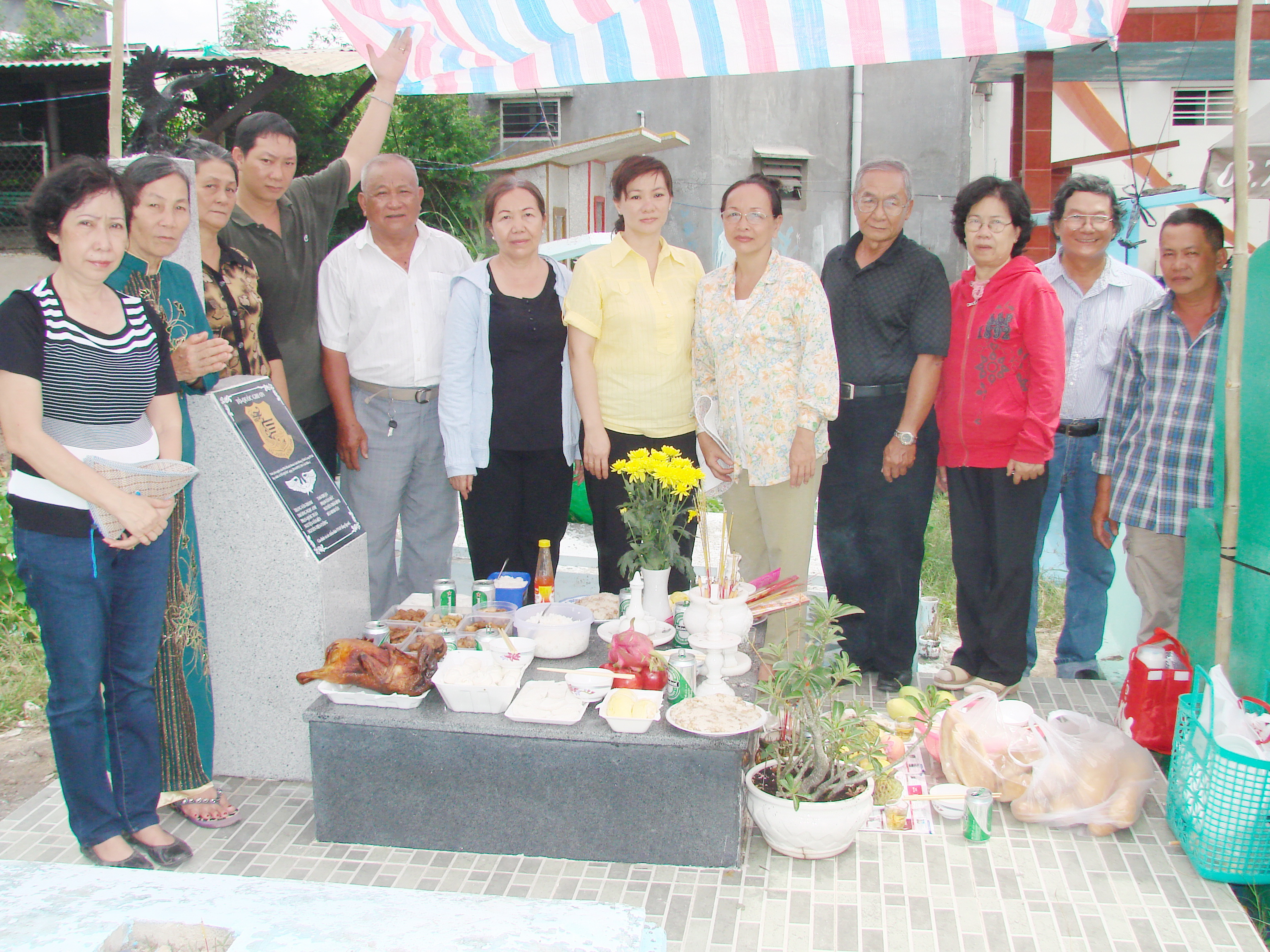 Thuong - Phi hành đoàn cuối cùng của Không Quân VNCH hy sinh cho Tổ Quốc  HQPD_1304165698