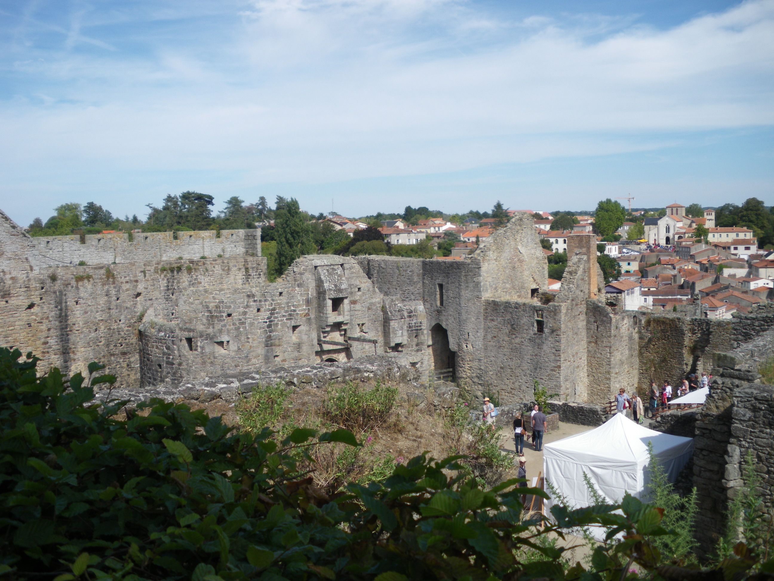 Château Médiéval de Clisson ** Loire Atlantique ** 972c8d7f