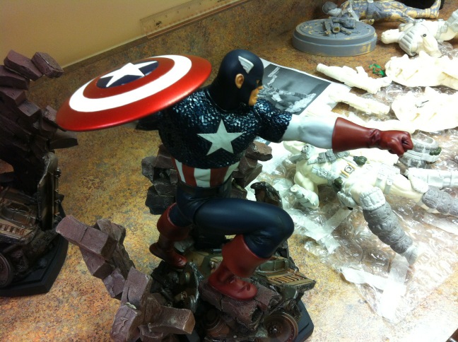 [BOWEN] [Tópico Oficial] Novidades e Lançamentos 2014 - Página 16 Bowen-Designs-Captain-America