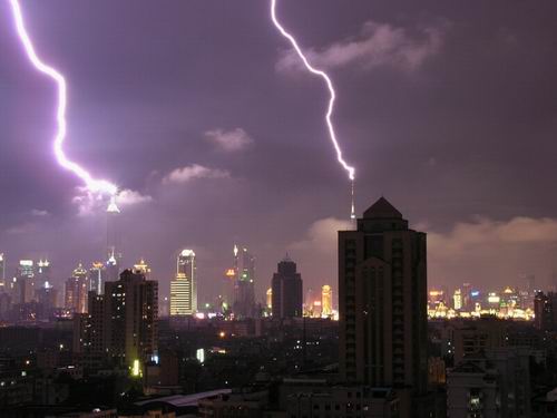 Juego de temas - Pgina 4 Shanghai-lightening-storm