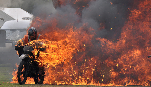 Vamos esclarecer isso sobre a GSX 650F !!!!  Motorcycle-fire