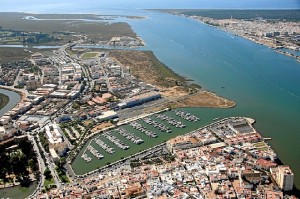 Sentidosur criado em Huelva, Algarve e Alentejo o primeiro grande espaço para impulsionar o turismo na região Ayamonte-Guadiana-300x199