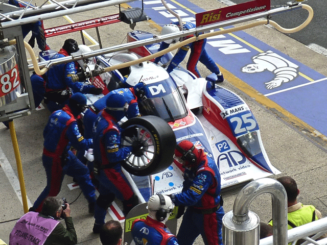 Les 24h00 du mans ? Approche c'est par ici. 24h9