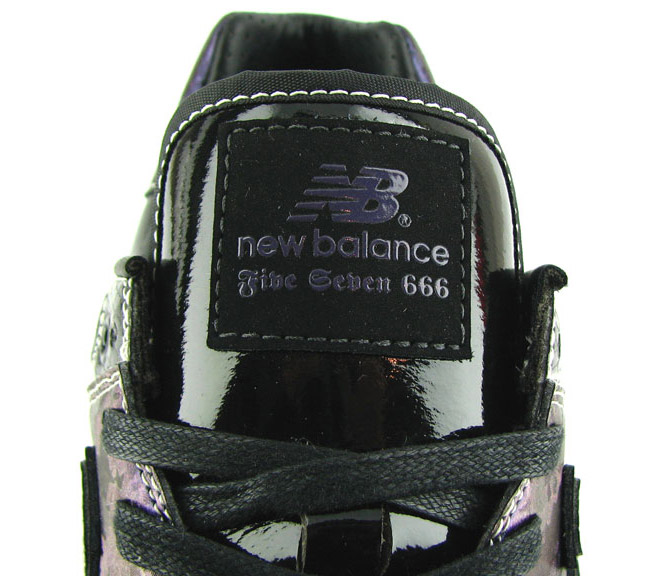 احذية روعة بمعنى الكلمة Sbtg-methamphibian-new-balance-leftfoot-2