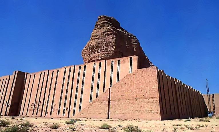 Splendours of Mesopotamia - عجائب بلاد ما بين النهرين ( اهرامات  العراق ) وأهرامات السعودية  Ziggurat_agargouf01