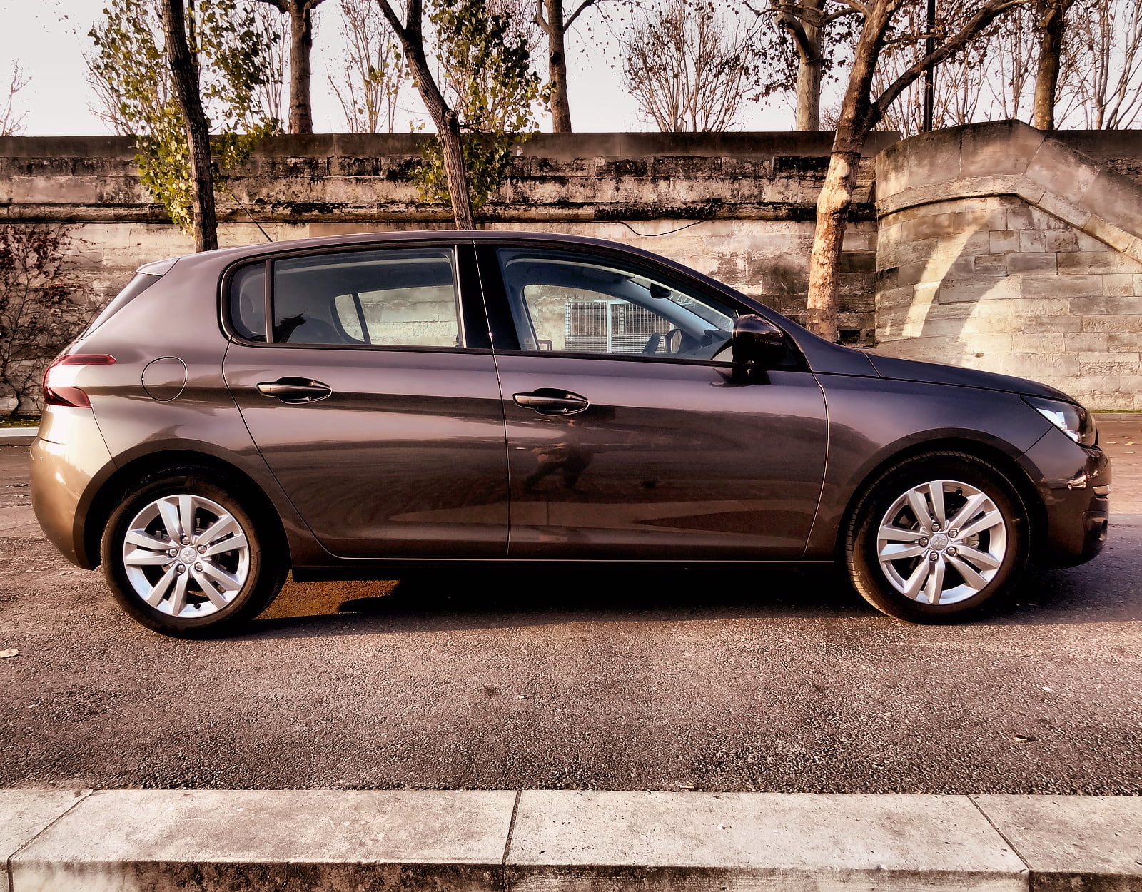 Essai nouvelle Peugeot 308 : proche de l'excellence 1914813-gabarit-compact-et-ligne-aerodynamique