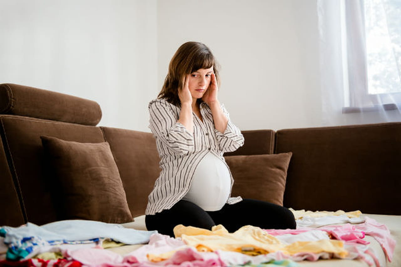  توتر الأم أثناء الحمل هل يؤثر على الجنين؟ 796141