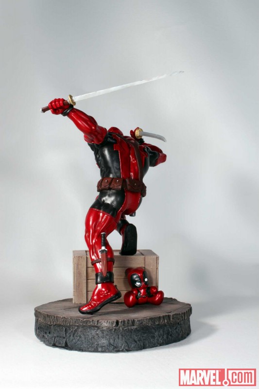 estátua do deadpool 12573storystory_full-4376291.