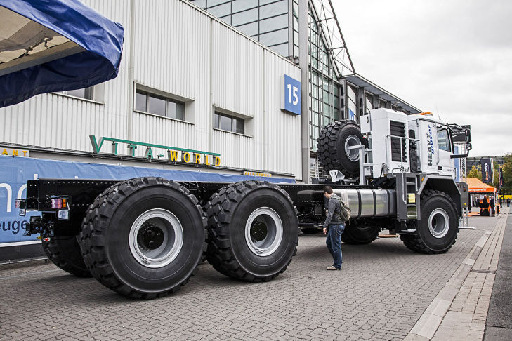 heavy mover hm 60-570 6x6 telaio mercedes Heavy-Mover-von-Paul-Nutzfahrzeuge-729x486-4a7e84d3791294e8