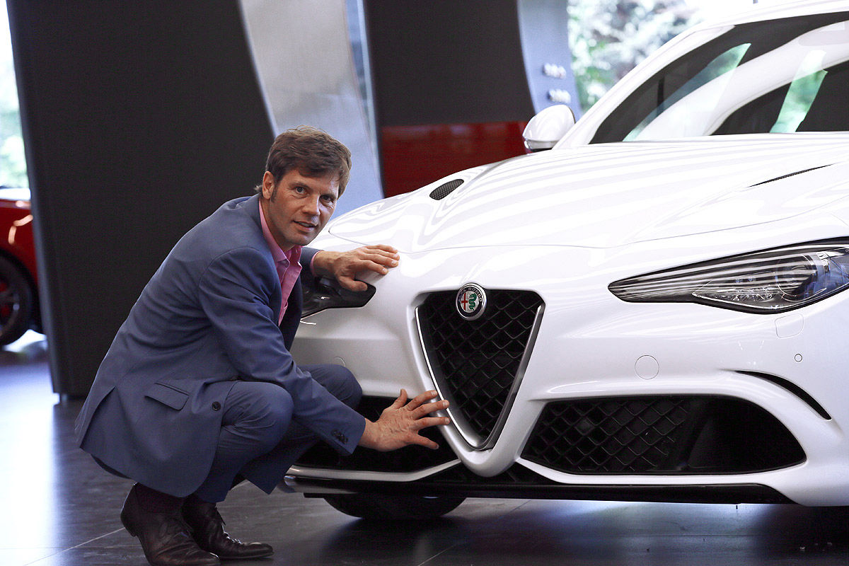 2015 - [Alfa Romeo] Giulia [Tipo 952] - Page 32 Afla-Romeo-Giulia-Cockpit-und-Technik-1200x800-fd0e7ef50c31db2b